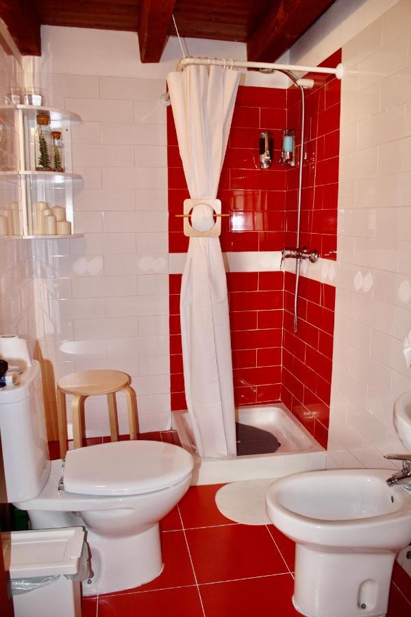Atico Duplex En Centro Historico Toledo Apartment Exterior photo